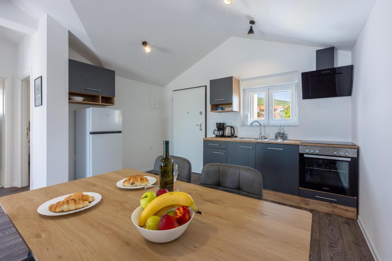 Luxury Apartments Lovorka 3 & 4***/**** 塞尔瑟 外观 照片