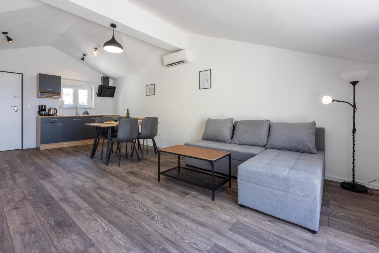Luxury Apartments Lovorka 3 & 4***/**** 塞尔瑟 外观 照片